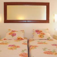 Single Room with Mountain View