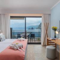 Deluxe Twin Room with Sea View