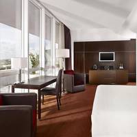 Junior Suite, Club Lounge and Spa access level, 1 Queen
