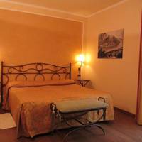 Double or Twin Room with Street View