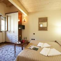 Two-Bedroom Apartment - Tremezzo Ulivi 7