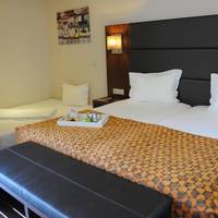 Double Room with Extra Bed (2 Adults + 1 Child)