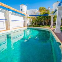 Deluxe Double Room with Pool Access
