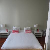 One-Bedroom Apartment (5 Adults)