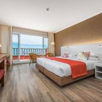 Twin Room with Sea View and Balcony