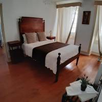 Family Room with Frontal Sea View 