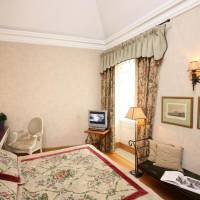 Alfama Room