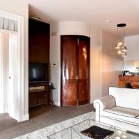 Deluxe Suite with River View