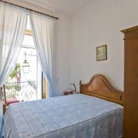 Budget Single Room with Private External Bathroom