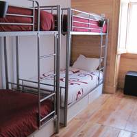 Single Bed in Mixed Dormitory Room (8 Beds)