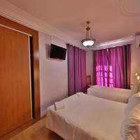 Triple Room with Shared Bathroom
