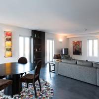 One-Bedroom Apartment with Panoramic View