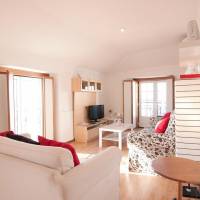 One-Bedroom Apartment with River View (4 Adults)