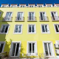 One Bedroom Apartment with Garden