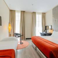Superior Triple Room with Street View