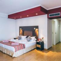 Deluxe Double or Twin Room with Sea View (3 Adults)