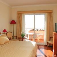 Double or Twin Room with Sea View