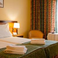 Double or Twin Room with Sea View