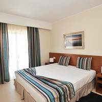 One-Bedroom Apartment (2 Adults + 2 Children)