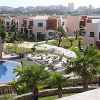 One-Bedroom Apartment with Pool View