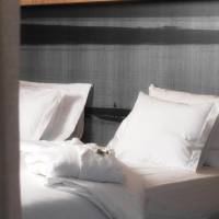 Superior Riverside Suite