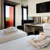 Room #3909549