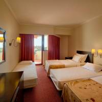 Double or Twin Room with 2 Extra Beds (2 Adults and 2 Children)