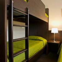 Room #44740328