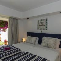 One-Bedroom Apartment with Sea View