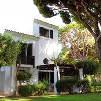Deluxe Two-Bedroom Townhouse