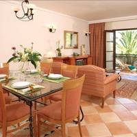 Two-bedroom Pine Cliffs Suites