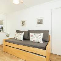 One-Bedroom Apartment with Sea View and Access to the Pool