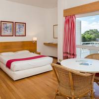 Studio Apartment with Garden View