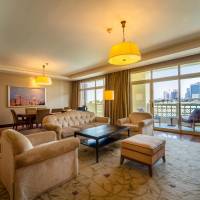Al Mirqab Suite