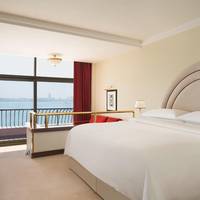 Deluxe King Room, Corniche Sea View