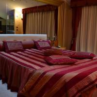 Deluxe Room with Spa Bath