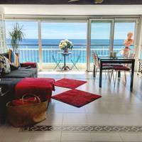 Penthouse with Terrace and Sea View