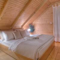 Three-Bedroom Chalet with Terrace