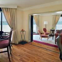 Diplomatic Suite