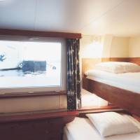 Economy Double Cabin with Shared Bathroom - Sea View