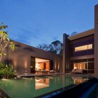 Contemporary Manor (3-Bedroom)