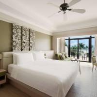 Deluxe King Room with Pool View