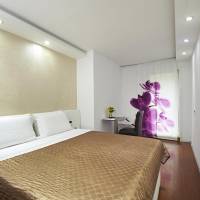 Double Room with Balcony and Street View