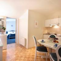 Two-Bedroom Apartment (4-5 Adults)