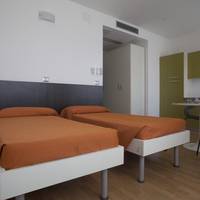 Studio (2 Adults)
