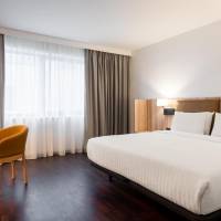 Standard, Guest room, 1 King, City view