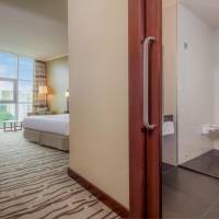 King Guest Room - Mobility Accessible