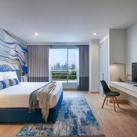 Three Bedroom Lakeview