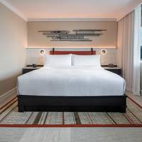 One-Bedroom King Suite
