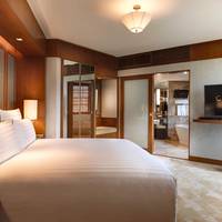 Terrace Suite - Club Lounge Access